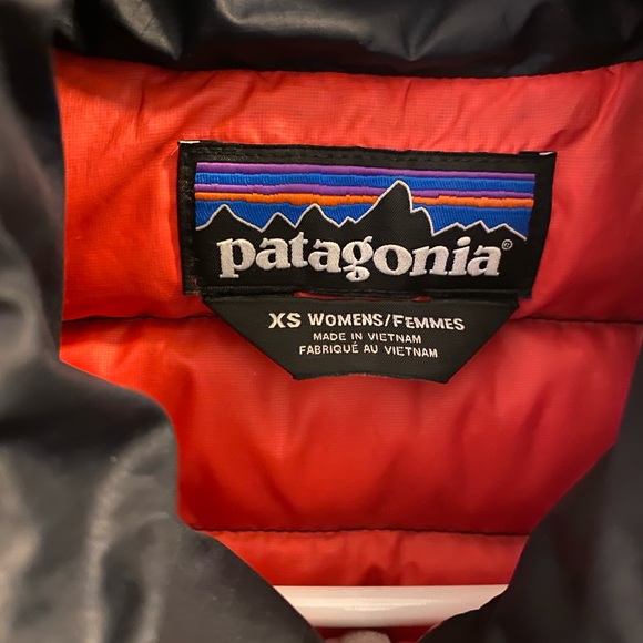 LIKE NEW PATAGONIA DOWN SWEATER VEST XS - Picture 2 of 4